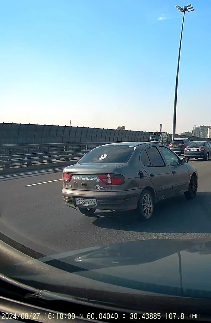 That's how clever and skillful he is! - My, Road, Car, Dangerous driving, Video, Longpost