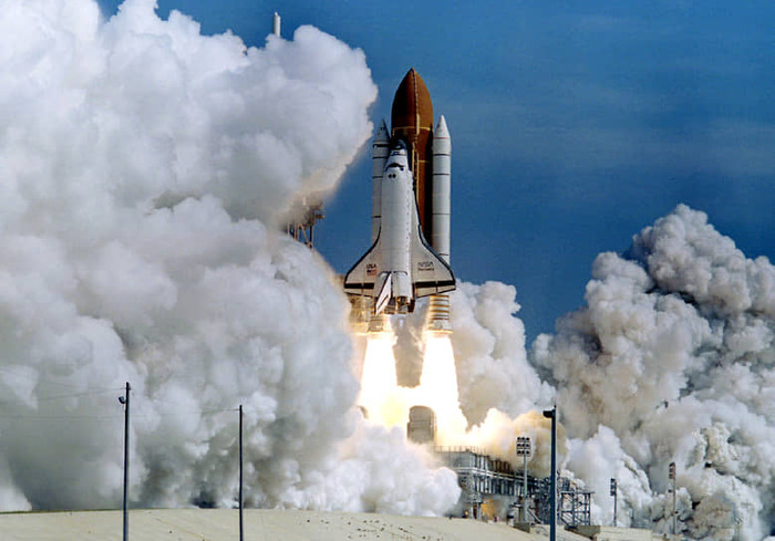 1979 .        (Discovery)