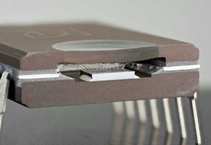     (EPROM).       ''.      ,          .