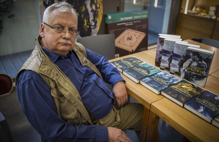 Новая история в знакомой вселенной.