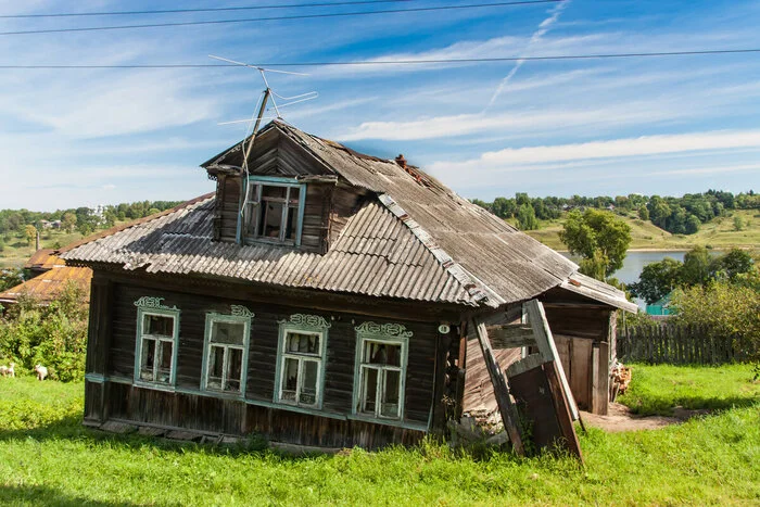 Женщина купила дом по цене ниже рынка, но это ее не смутило. Позже выяснилось, что дом остается только снести — настолько все плохо - Моё, Суд, Право, Закон, Дом, Жилье, Недвижимость, Покупка недвижимости, Обман, Негатив