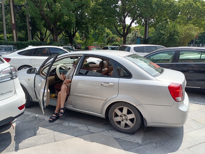 Китайский авто