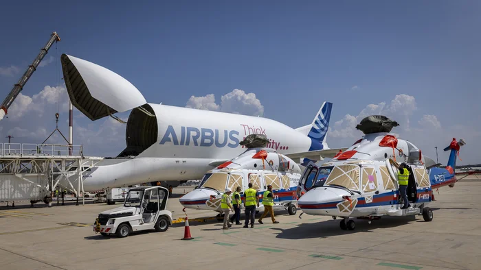 Beluga eats members of a related family - Aviation, Helicopter, Airplane, Airbus, civil Aviation, Loading, The photo, Longpost