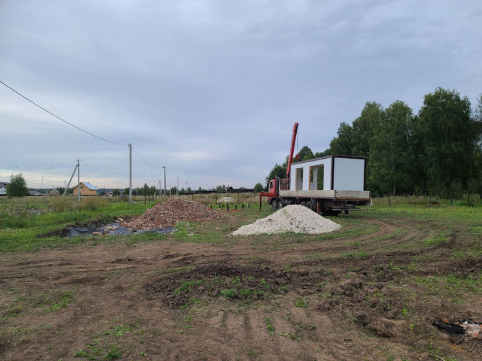 Выгружают первую половину