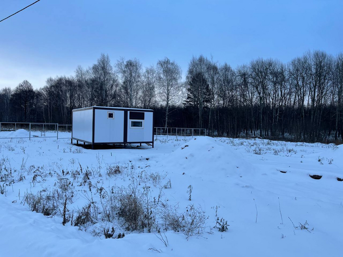 Дом из бытовок зимой