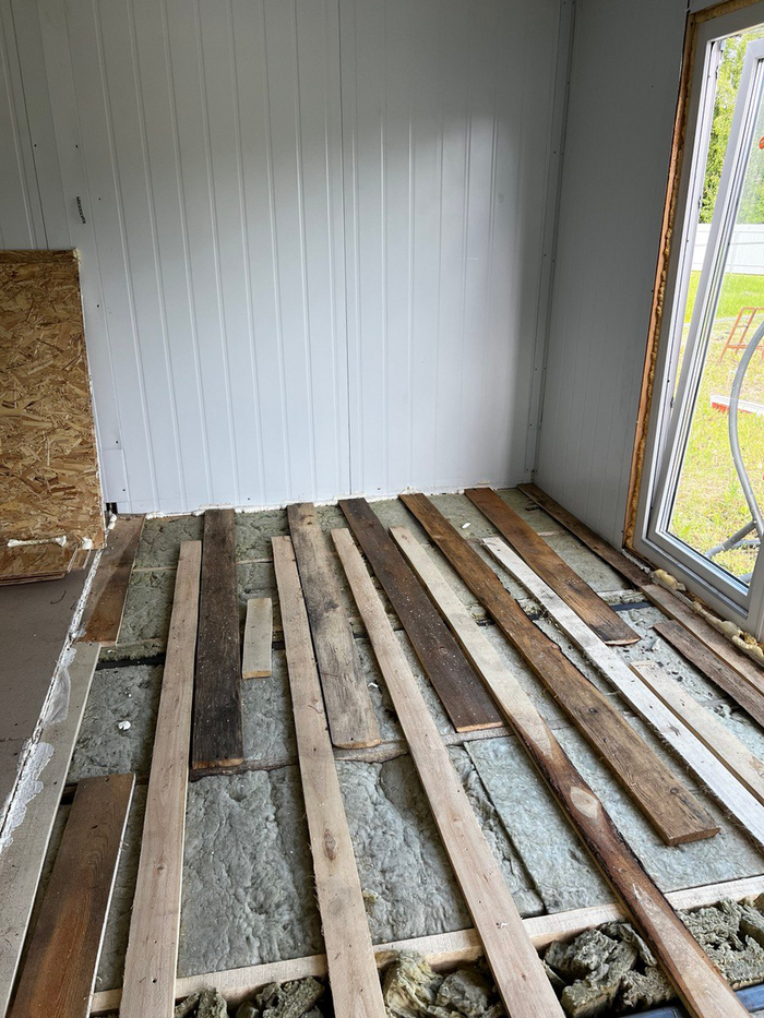 Полы в бытовке