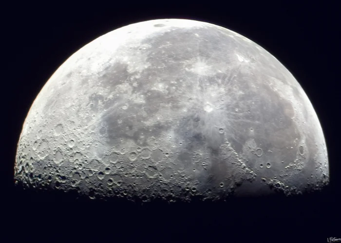 The Moon in the Sky-Watcher 707 Telescope - My, The photo, Nature, Sky, Night, Astrophoto, moon, Night shooting