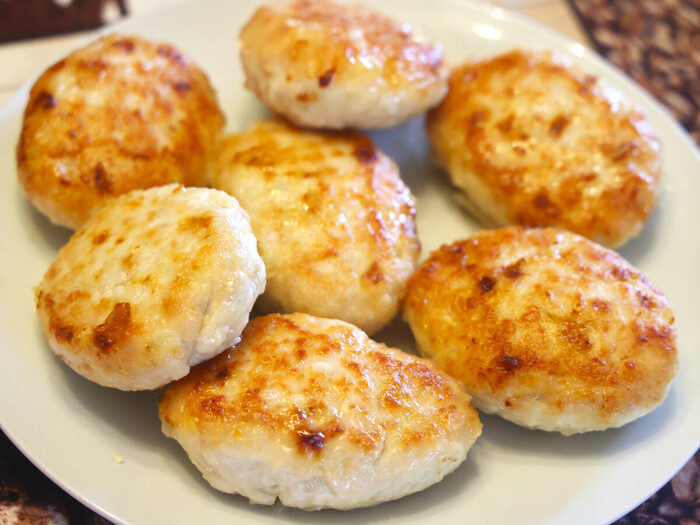 Secret filling for cutlets - My, Recipe, Dinner, Yummy, Cutlets, Pan, Frying, Dinner, Serving dishes, Filling, Food