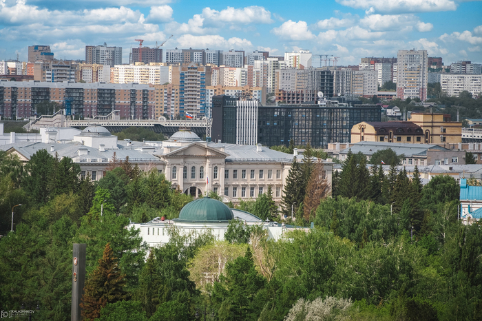 Вид на здание Правительства Омской области