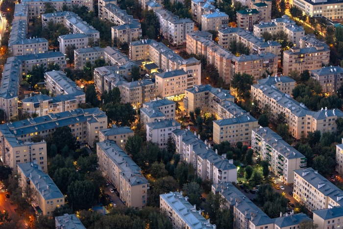 Снято с крыши дома на Пресненской набережной