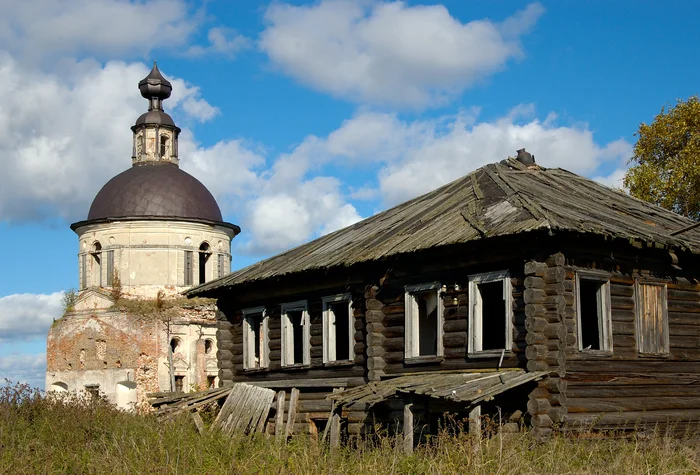 The house is free, live whoever you want - My, The photo, Landscape, Village, House in the village, Temple, Vologodskaya Oblast