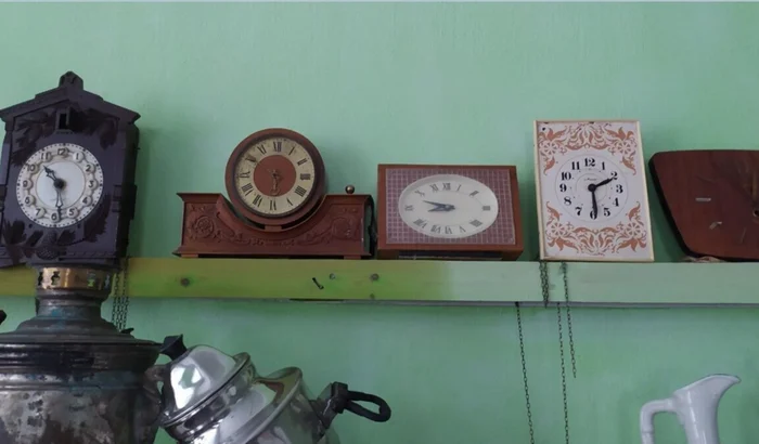 Do Soviet-made clocks, whether table or wall clocks, have any value? - Investments, Collecting, Want to know everything, Clock, Made in USSR, История России, Longpost