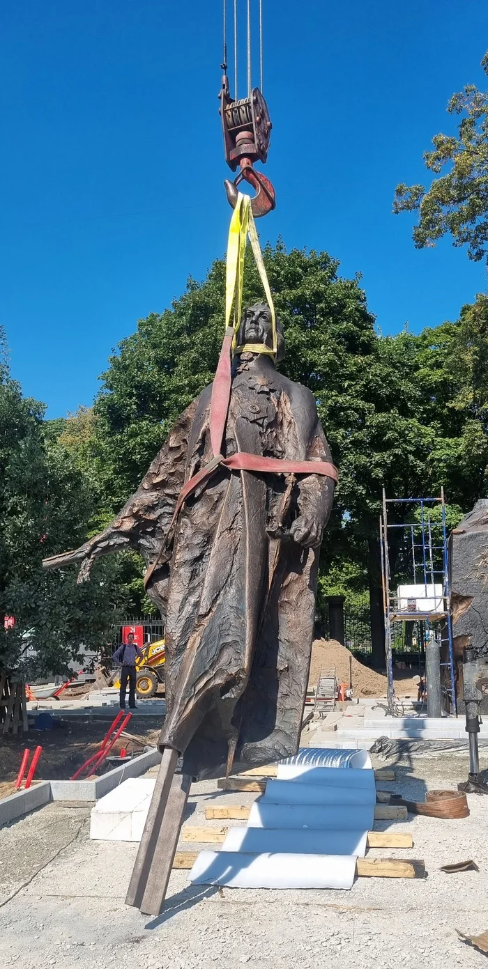 We installed another one - My, Bronze, Monument, Longpost