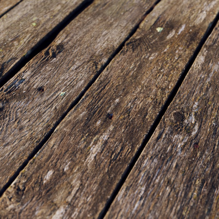 старые замшелые доски