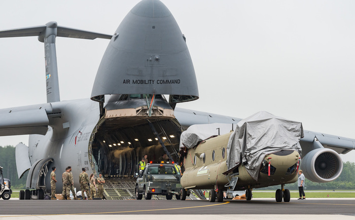        , , , , , , , Boeing ch-47 Chinook,   