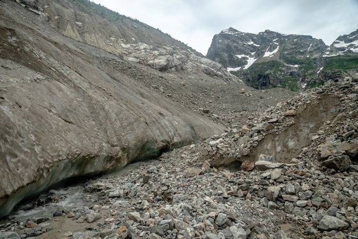 Рядом ледничок задавал атмосферы.