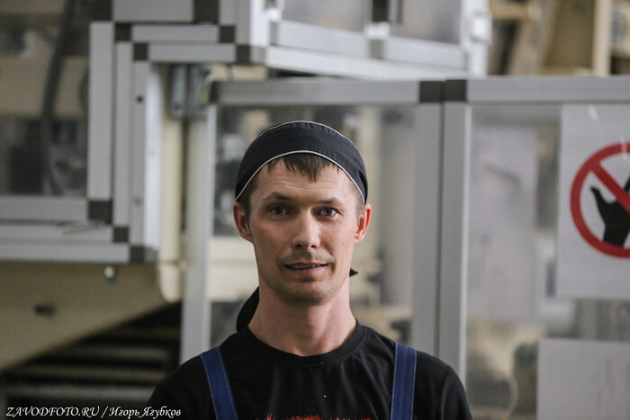 Из серии «Именно они делают Россию великой» - снято мной на Орской макаронной фабрике (Агро-Альянс ОМФ)