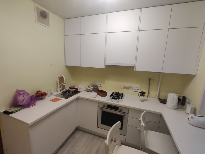 Кухня после ремонта вид 1