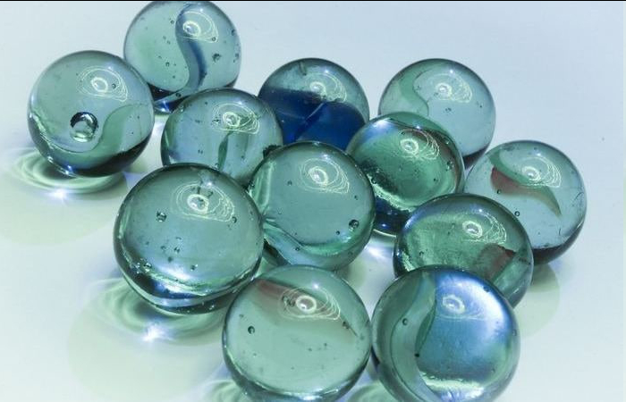 Why did they make glass balls that Soviet kids played with in their yards? - Technologies, Informative, Production, Glass, the USSR, Fiberglass, Ball, Semi-finished products, Staple, Industry, Telegram (link), Longpost