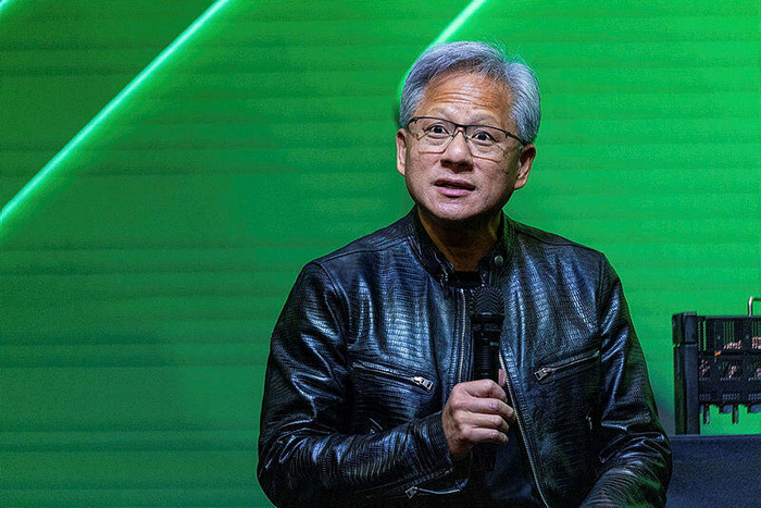 Генеральный директор Nvidia Дженсен Хуан.( Фото: Аннабель Чи/Bloomberg )