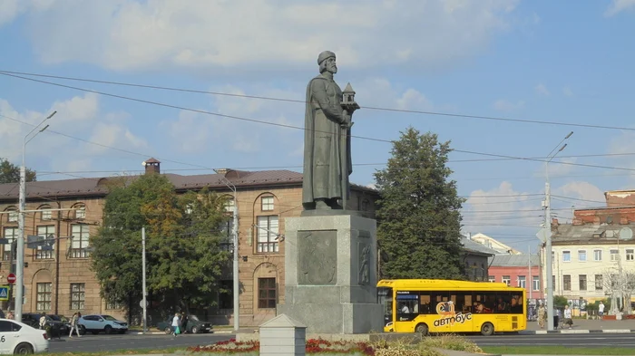 Monument to the founder of the city of Yaroslavl - Yaroslav the Wise - My, Monument, Yaroslav the Wise, Yaroslavl, sights, History, Local history