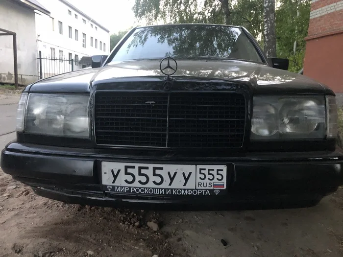 Legend - Mercedes, Auto, Mercedes-Benz W124