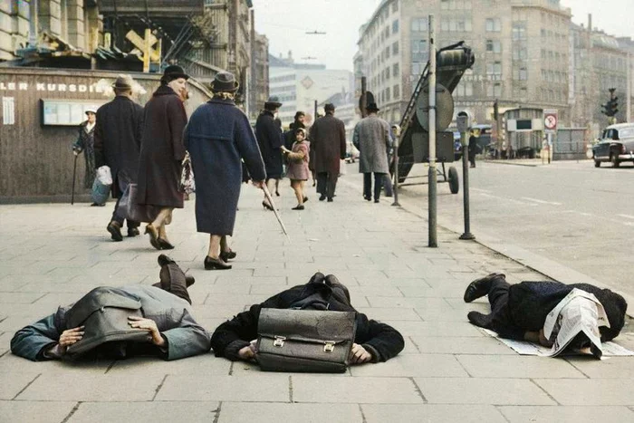 Осколки истории : Интересные и редкие ретро-фотографии Европы. 20 раскрашенных фотографий ХХ века. Часть VII Историческое фото, Старое фото, Франция, Норвегия, Швеция, Германия, Нидерланды (Голландия), Испания, Италия, 20 век, Колоризация, Длиннопост