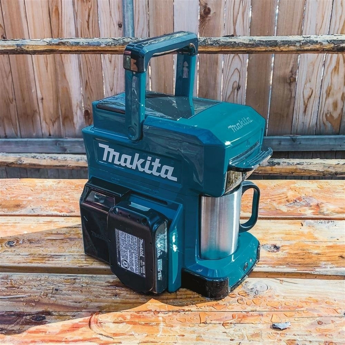   Makita (     )