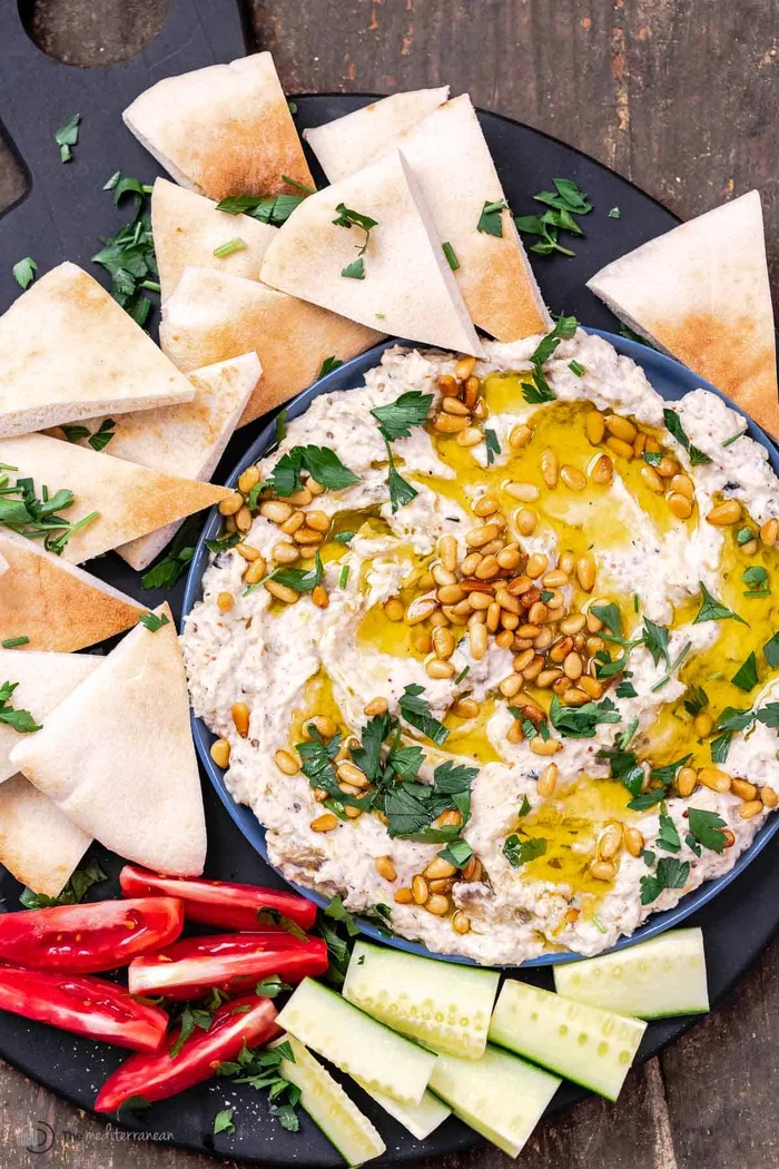 An easy recipe for Baba Ganoush. Creamy, savory, smoked eggplant sauce with tahini, garlic and citrus - Recipe, Cooking, Ingredients, Serving dishes, Eggplant, Snack, Salad, Dinner, Eggplant caviar, Dinner, Yummy, Longpost, Food