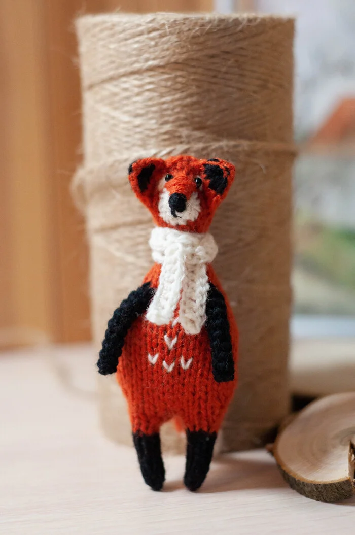 Cozy fox for autumn mood - My, Handmade, Needlework, Needlework without process, Decor, Knitting, Fox, Amigurumi, Domestic fox, Author's toy, Knitting, Knitted toys, Knitted product, Longpost