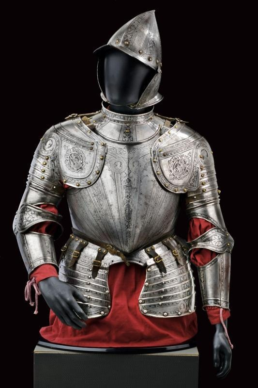 Elegant half-armour in Pisan style, Milan, Italy, ca. 1580 - Milan, 16th century, Fashion, Historical photo, beauty, Armor, Armor, Armor, Italy, Renaissance