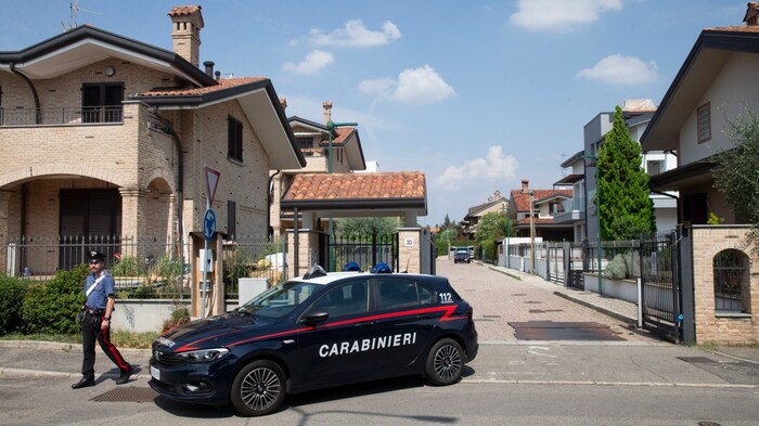 Дом семьи в окрестностях Милана, в котором произошла трагедия. Семья была благополучной и относилась к среднему классу