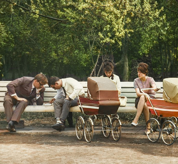 Подборка простых и потрясающих фотографий эпохи СССР. 20 раскрашенных фотографий, Часть VIII Старое фото, Историческое фото, Фотография, СССР, Сделано в СССР, Детство в СССР, Колоризация, 60-е, 70-е, 80-е, 50-е, Длиннопост