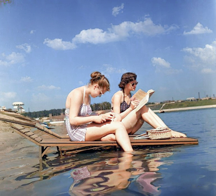 Подборка простых и потрясающих фотографий эпохи СССР. 20 раскрашенных фотографий, Часть VIII Старое фото, Историческое фото, Фотография, СССР, Сделано в СССР, Детство в СССР, Колоризация, 60-е, 70-е, 80-е, 50-е, Длиннопост