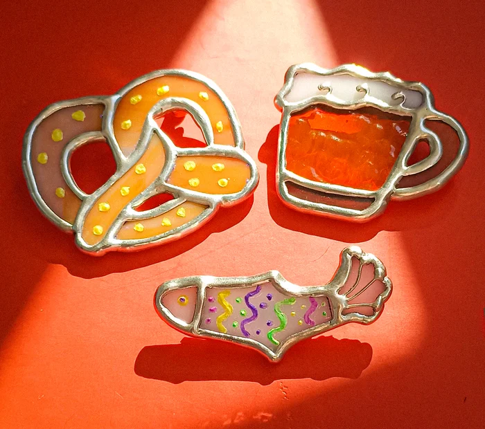 How I Made a Beer Brooch Collection! Tiffany Stained Glass - My, Stained glass, Stained glass window by Tiffany, Hobby, Creation, Crafts, Friday tag is mine, With your own hands, Handmade, Longpost, Needlework with process, Brooch, Beer, A fish, Brezel, Forest belt, Brewing