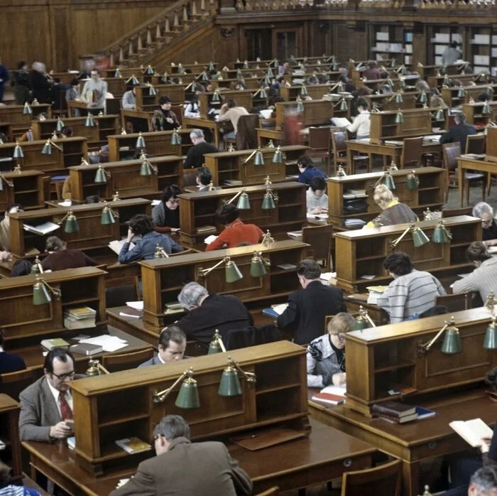 Library - the USSR, Made in USSR, Childhood in the USSR, Youth, Youth, Nostalgia, Men and women, Library, 80-е, Moscow, Its own atmosphere, The photo, Old photo, Hall, Telegram (link)