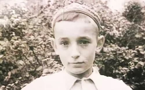 Маленький Валя Гафт