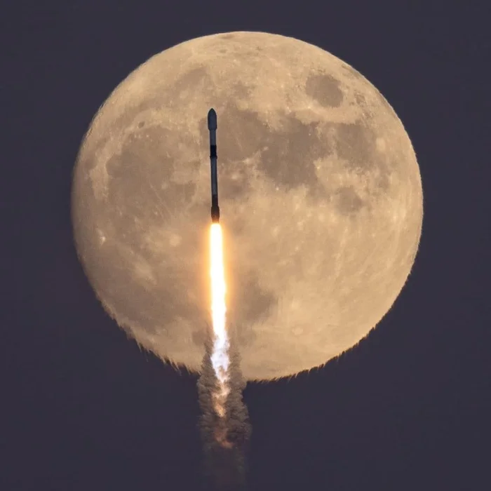 Lunar - Rocket, moon, Astrophoto