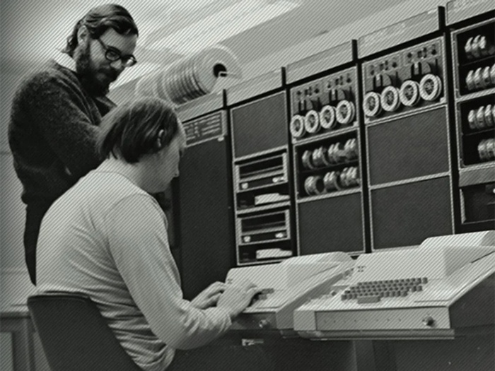   () ,      1972 ,   ,      Bell Labs  Unix.