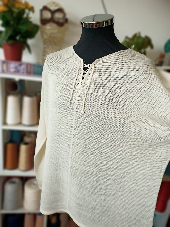 Шов по центру - это техническое ограничение для больших размеров