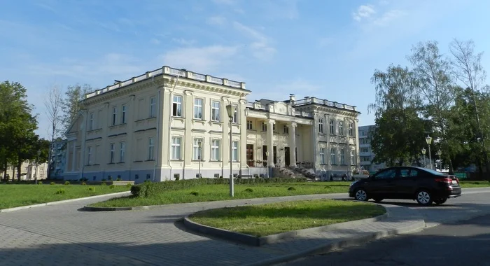 Palace of the Drutsky-Lubetskys (Palace of the Scipios) - My, Republic of Belarus, Road trip, Shchuchyn, Castle