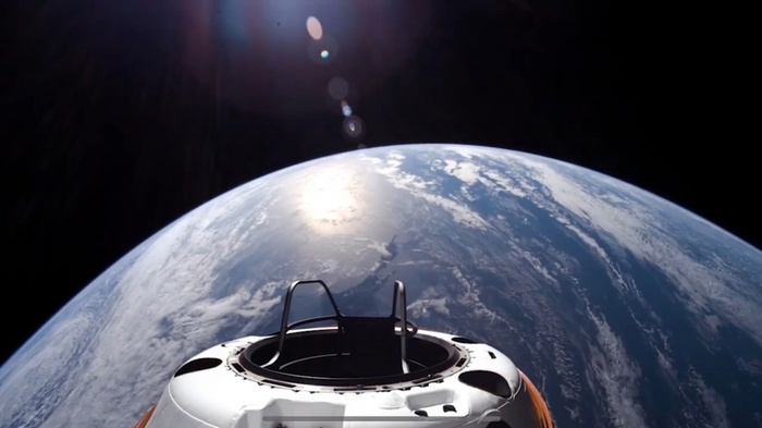    Crew Dragon,     Skywalker. ( SpaceX)