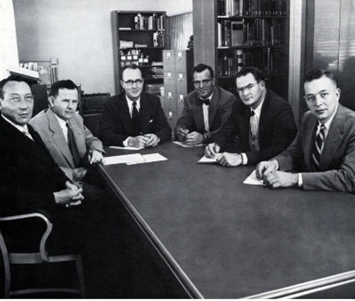 Руководители группы RAMAC: Р. Мэннинг Гермес, У. Годдард, Р. Джонсон, Л. Стивенс, А. Кричлоу, Дж. Ханстра.