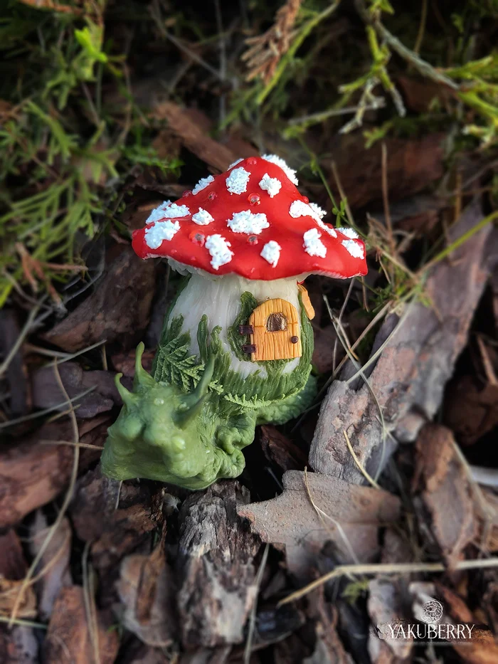 And one more snail - My, Needlework without process, Handmade, Лепка, Polymer clay, Snail, Fly agaric, Miniature, Statuette, Longpost