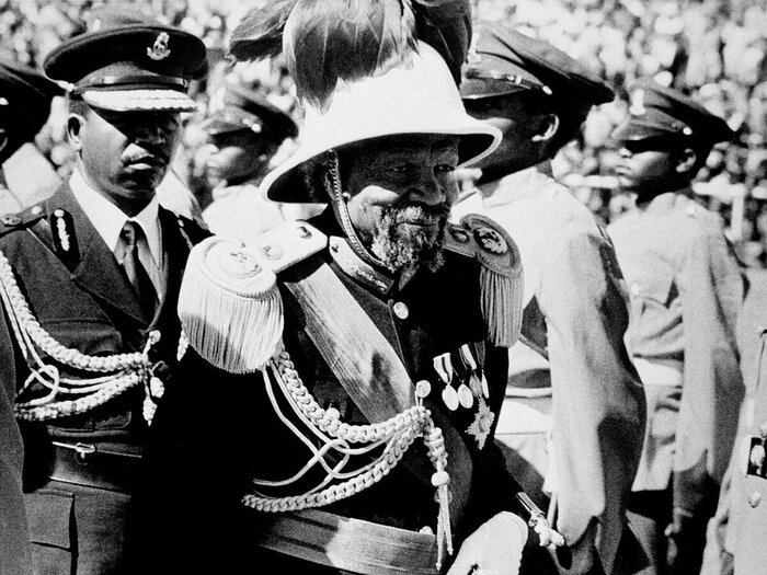 Свазиленд - абсолютизм по-чёрному. Как живёт одна из немногих полноценных монархий современности?