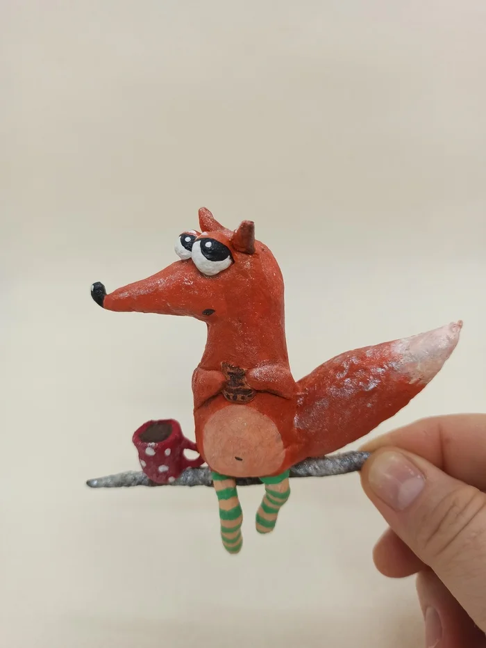 Fox on a branch - My, Needlework without process, Toys, Handmade, With your own hands, Interior toy, Christmas tree, New Year, Decor, Fox, Longpost