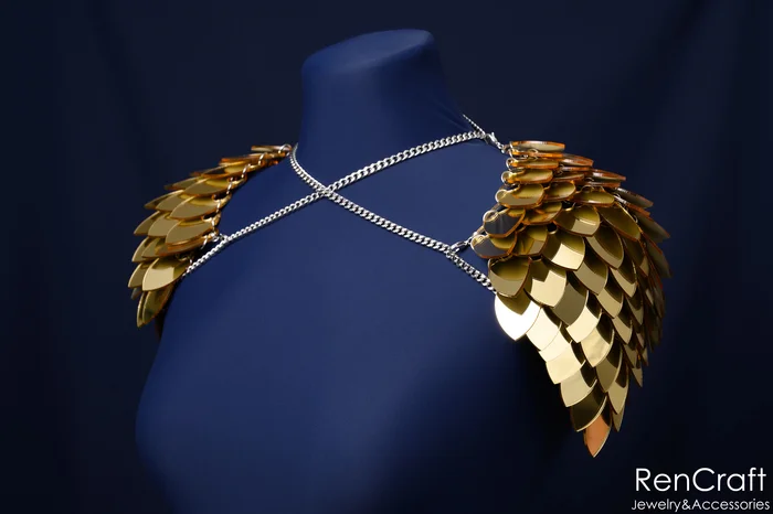 Golden Shoulderpads Warrior - My, Handmade, Accessories, Chain weaving, Chain mail jewelry, Needlework without process, Shoulders, Longpost