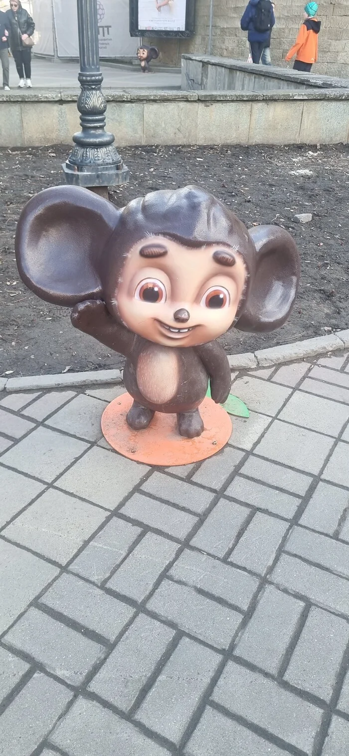 Have you seen this in Kislovodsk? - My, Kislovodsk, Nature, Longpost, Sculpture, Mobile photography, Cheburashka