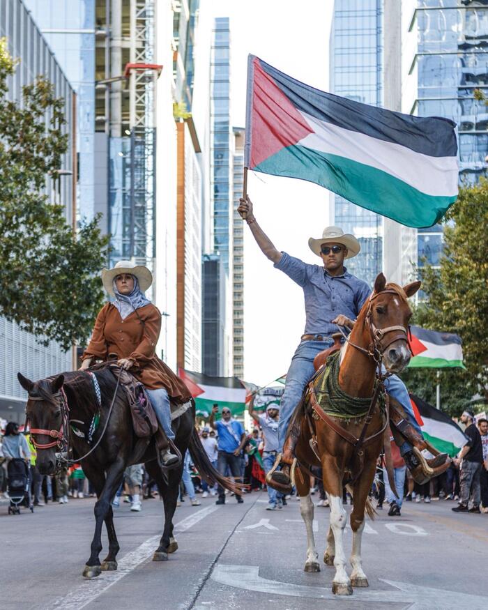 Pro-Palestinian Cowboys on the Streets of Texas - USA, Politics, Protest, Cowboys, Palestine, Israel, Horses, Video