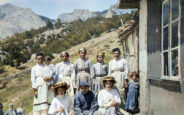 Жизнь и виды Крыма времен дореволюционной России. 20 раскрашенных фотографий Старое фото, Историческое фото, Фотография, Колоризация, 19 век, 20 век, Крым, Алупка, Керчь, Ялта, Феодосия, Длиннопост